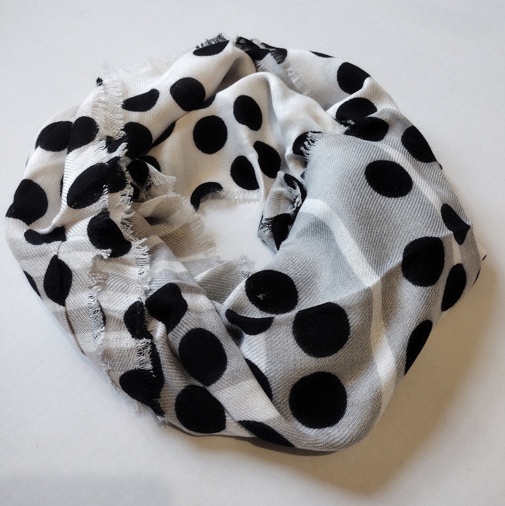 Infinity scarf with Polka Dot Designs